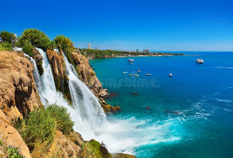 antalya duden kalkonvattenfallet fotografering för bildbyråer antalya duden kalkonvattenfallet fotografering för bildbyråer