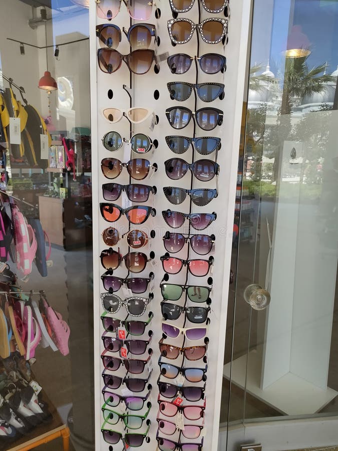 Antalya, Turkey - May 11, 2021: a Lot of Ray Ban Sunglasses and Logo  Editorial Image - Image of company, glasses: 228617285