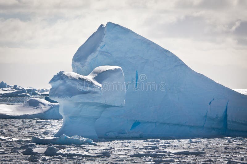 Antarctic góra lodowa