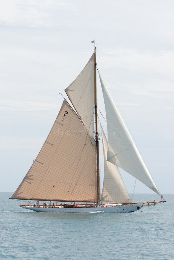 The Antibes ships races