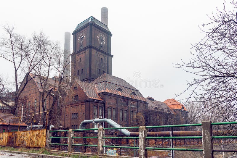 Fachada Do Prédio Em Um Distrito Tradicional Da Silésia