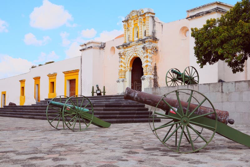 Antiguo Fuerte Militar De Loreto En Puebla México Foto De Archivo