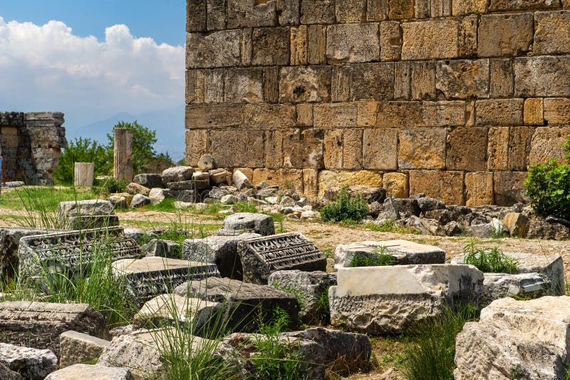 Pamukkale Türkiye'de hierapolis antik kalıntıları Stok Imaj