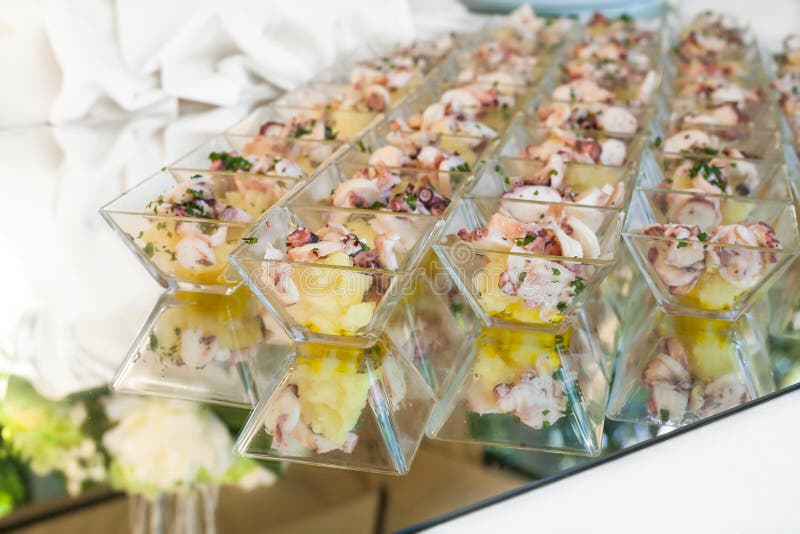 Antipasti eleganti immagine stock. Immagine di pasto 52237301