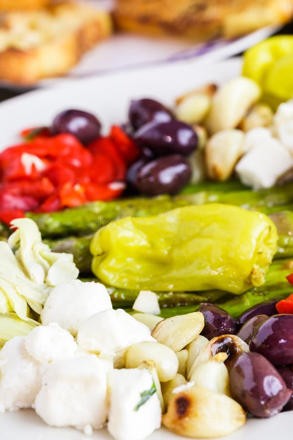 Antipasto vegetariano immagine stock. Immagine di ciliegia 55086547