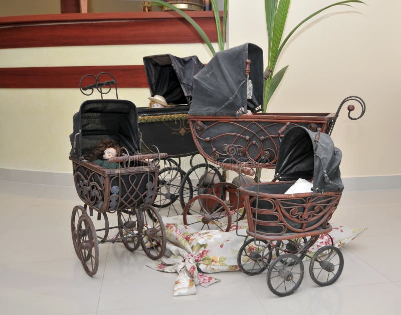 Antique Baby Buggy Worth atelieryuwa.ciao.jp