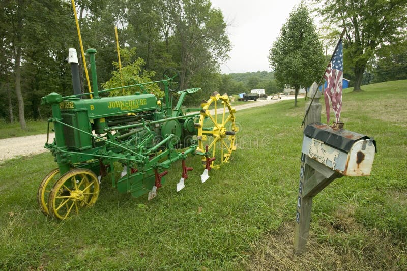 Antique John Deere tractor editorial stock image. Image of agriculture - 23179554