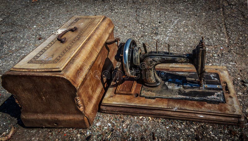 old sewing machine case