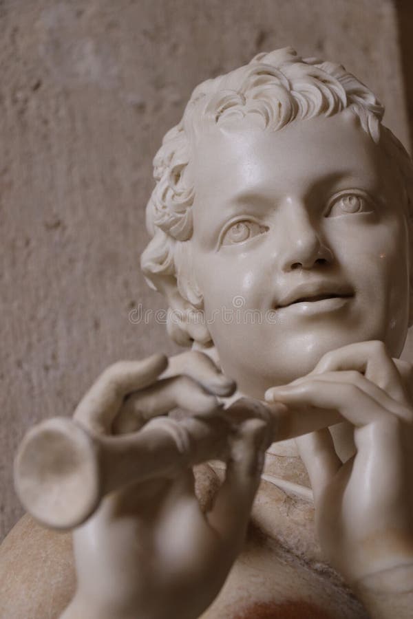 Antique statue editorial photo. Image of caffarelli, arch 76705221