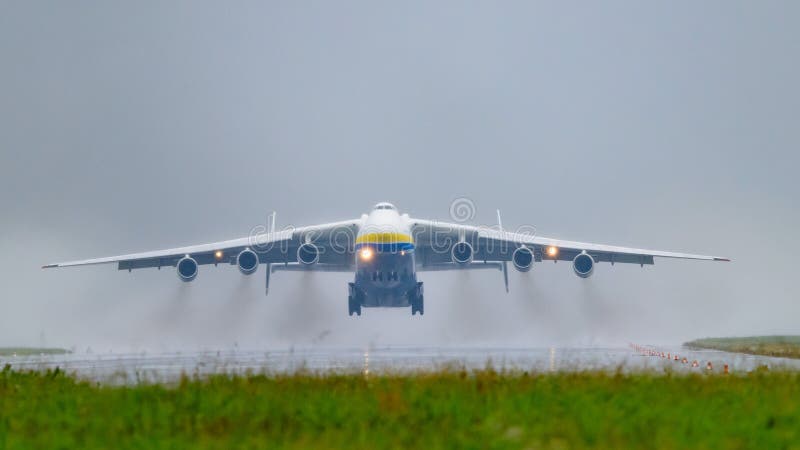 The Antonov an-225 Mriya, the largest aircraft in the world at the airport of Linz, Austria. The Antonov an-225 Mriya, the largest aircraft in the world at the airport of Linz, Austria