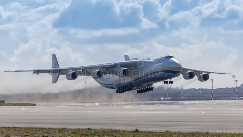 Antonov AN-225 Takeoff from Istabul Grand Airport