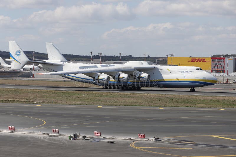 ISTANBUL, TURKEY - OCTOBER 05, 2021: Antonov Airlines Antonov An-225 Mriya landing to Istanbul International Airport. An-225 was destroyed when Russian forces attacked Hostomel Airport on February 2022. ISTANBUL, TURKEY - OCTOBER 05, 2021: Antonov Airlines Antonov An-225 Mriya landing to Istanbul International Airport. An-225 was destroyed when Russian forces attacked Hostomel Airport on February 2022.