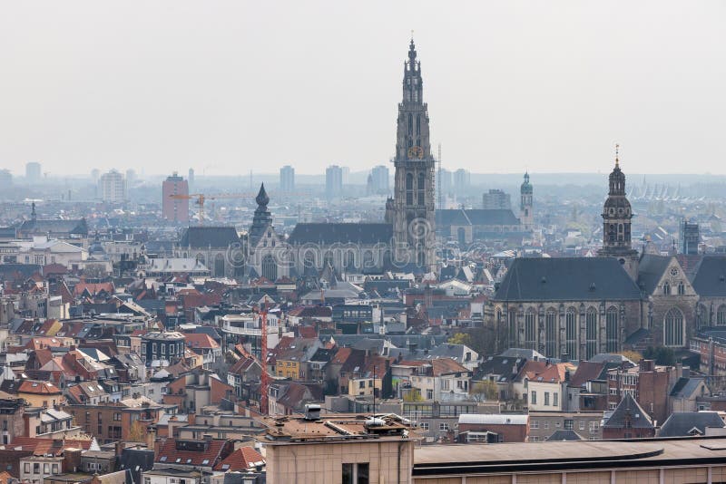 Antwerpen Belgium pejza? miejski z g?ry zdjęcie stock Antwerpen Belgium pejza? miejski z g?ry zdjęcie stock