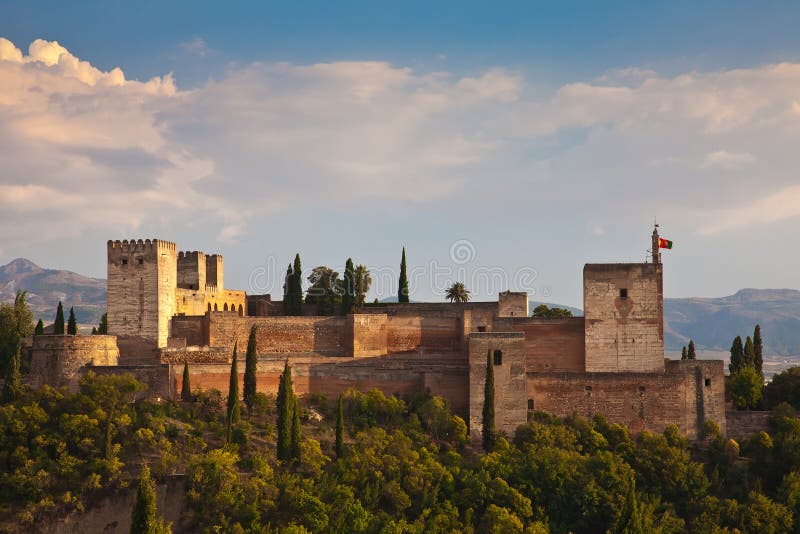 Antyczny arabski forteca Alhambra, Granada, Hiszpania