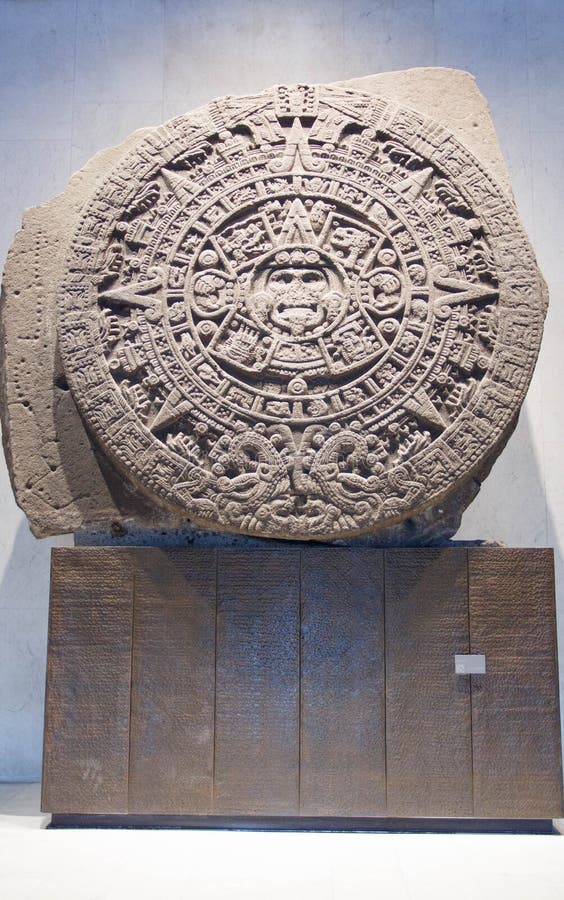 Antyczny azteka kalendarz w muzeum antropologia w Meksyk zdjęcia stock Antyczny azteka kalendarz w muzeum antropologia w Meksyk zdjęcia stock
