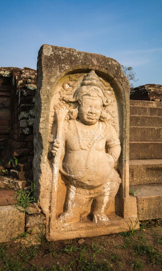 Antyczny miasto Anuradhapura, statua przy Royal Palace, Sri Lanka fotografia stock Antyczny miasto Anuradhapura, statua przy Royal Palace, Sri Lanka fotografia stock
