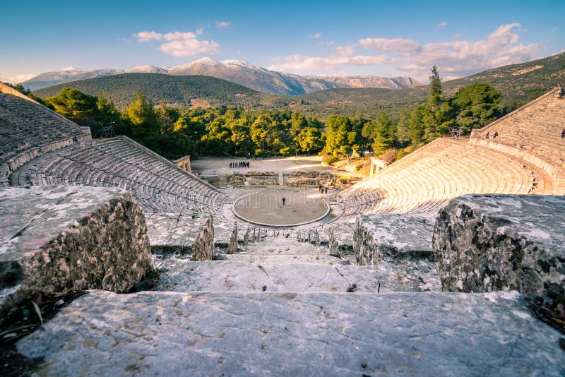 Antyczny teatr Epidaurus lub ` Epidavros `, Argolida prefektura, Peloponnese