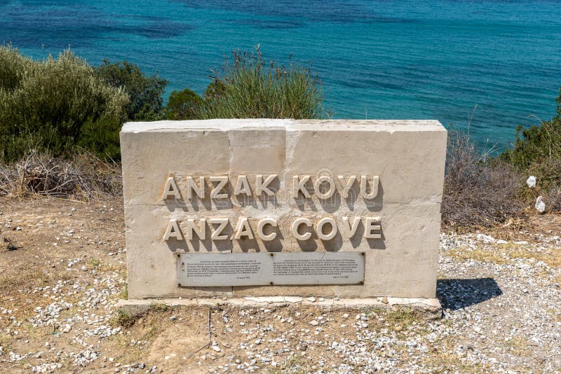 Foto de Canareplica De Cavalo De Tróiacanakkale Waterfront Dardanelles  Turquia O Cavalo De Tróia Da Guerra De Tróia Que Os Gregos Costumavam  Entrar Na Cidade Independente De Tróia E Ganhar A Guerra