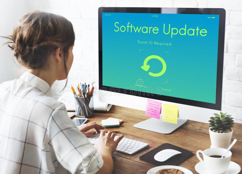 Konzept für die Anzeige elektronischer Geräte mit Software-Update stockfoto