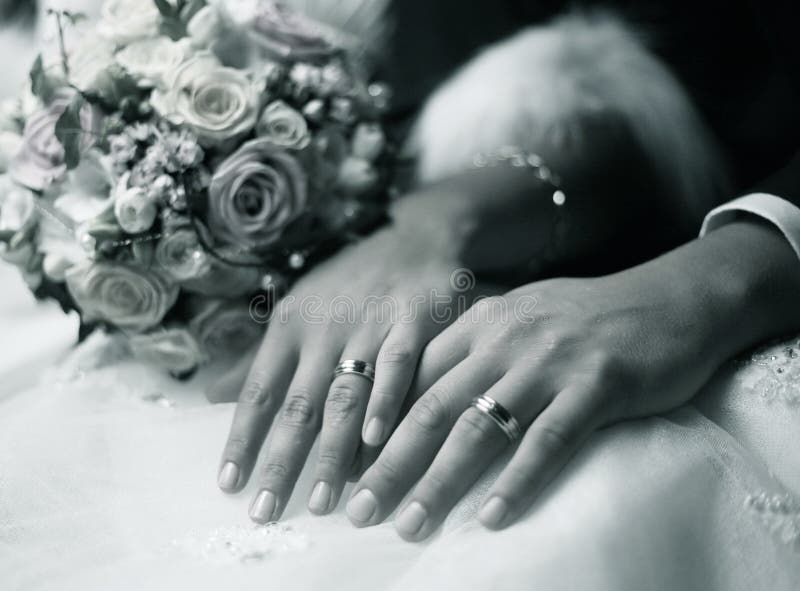 Anéis de casamento imagem de stock royalty free Anéis de casamento imagem de stock royalty free