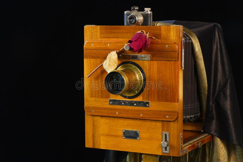 Stare aparaty fotograficzne zdjęcia