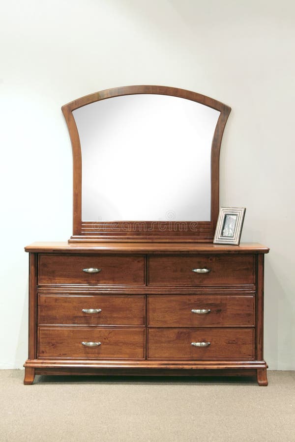 Hazel stained grained rubber wood mirror dresser with drawers for the bedroom. Hazel stained grained rubber wood mirror dresser with drawers for the bedroom