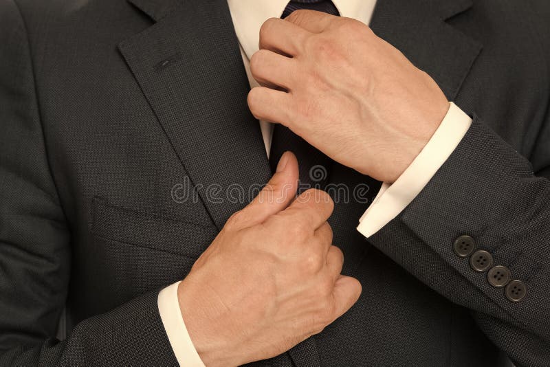 Aperfeiçoe ao último detalhe Aparência à moda do negócio dos detalhes Código de vestimenta do estilo do negócio O homem entrega o fotos de stock royalty free Aperfeiçoe ao último detalhe Aparência à moda do negócio dos detalhes Código de vestimenta do estilo do negócio O homem entrega o fotos de stock royalty free