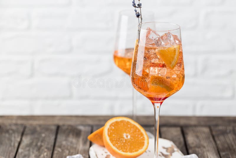 Aperol spritz cocktail