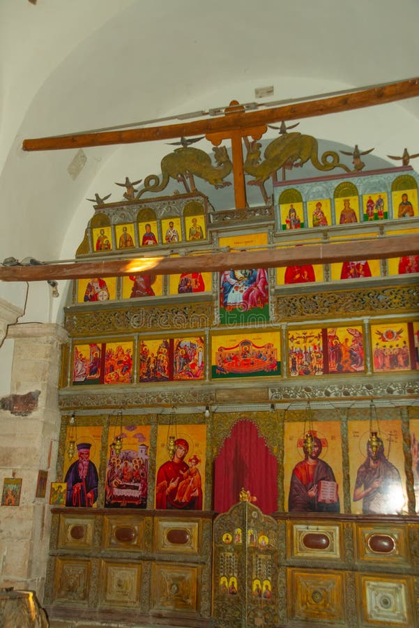 Apollonia albania : dentro da igreja de santo maria em apollonia. foto de stock