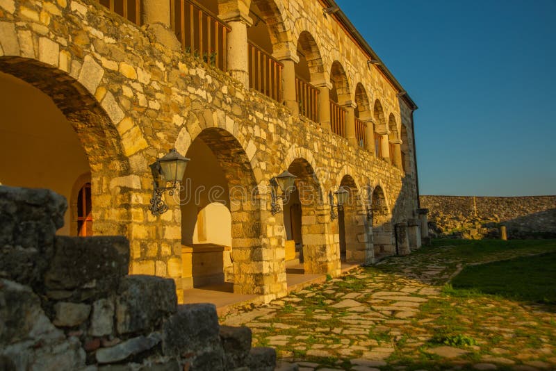 Apollonia albania : monastério pojan de santo maria em apolônia. imagens de stock royalty free
