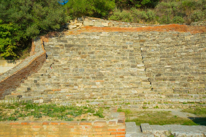 Apollonia albania : Teatro antigo do Deon de apolônia imagens de stock