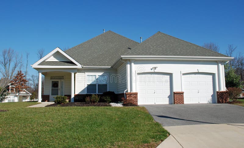 Lar Ativo para Seniores Aposentadoria 2 fotos de stock