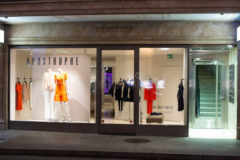 Apostrophe Boutique in La Vallee Village. Editorial Photo - Image of ...