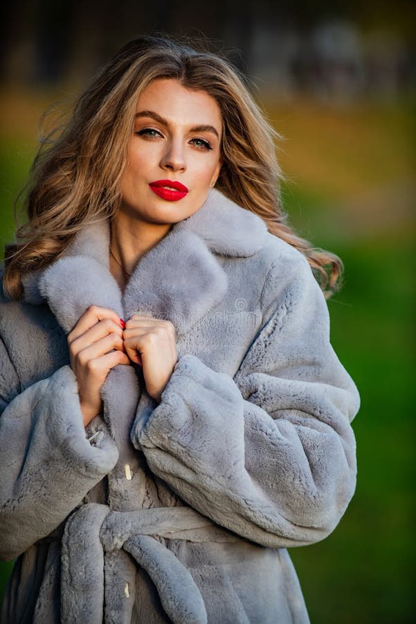 Apparel for European Winter. Elegant Woman Wear Fur Coat. Stylish Lady ...