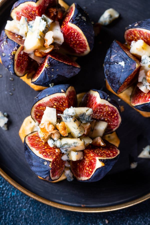Appetizer of figs stock image. Image of balsamic, snack 44690635
