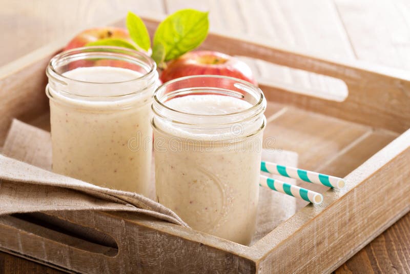 Apple Banana Cinnamon Smoothie