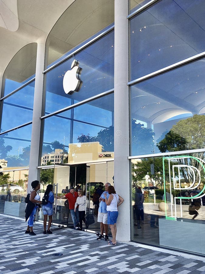 Apple Store in Aventura, Florida Editorial Stock Photo - Image of aventura,  electronics: 163001653