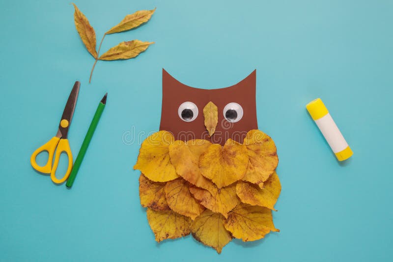 Applique. Autumn decoration Owl from dry leaves. Children art project. DIY. Step-by-step photo instruction. Step 5