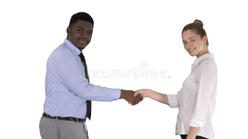 Apretón de manos de la mujer de negocios y del hombre de negocios que presentan para la imagen en el fondo blanco fotos de archivo libres de regalías Apretón de manos de la mujer de negocios y del hombre de negocios que presentan para la imagen en el fondo blanco fotos de archivo libres de regalías