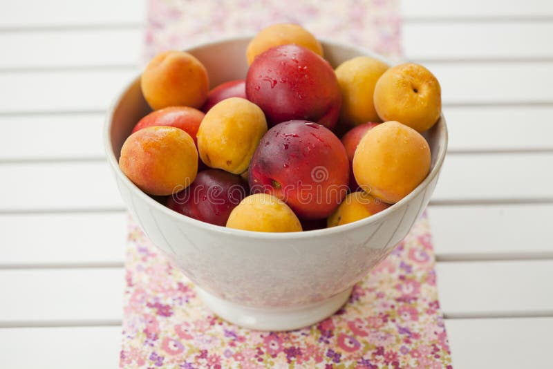 Apricots and nectarines stock photo. Image of natural 25906008