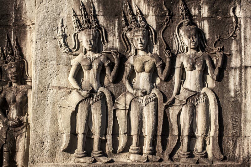 Apsara. Trava na rocha. Siem Reap. imagens de stock