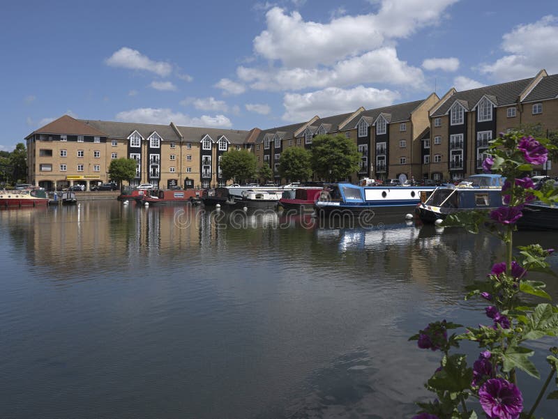 Apsley Lock Near Hemel Hempstead Editorial Photo Image of canal