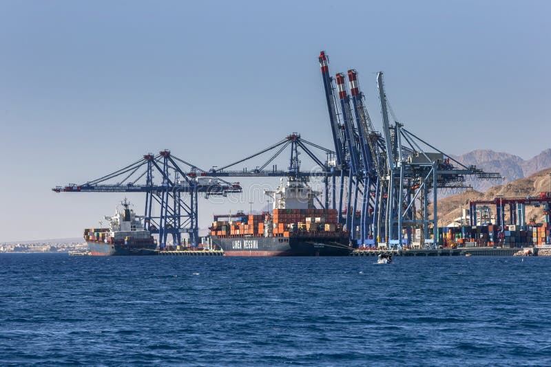 crecimiento Maletín Venta anticipada The Aqaba Container Terminal in Jordan. Editorial Photo - Image of blue,  ships: 192245841