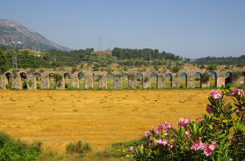 Aquedotto romano vicino a Manavgat, Turchia