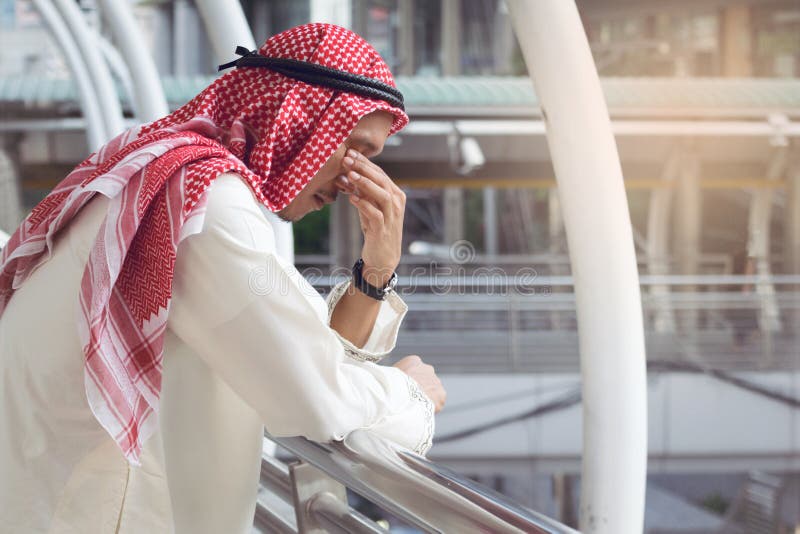 Arab Businessman is disappointed from losing in stock exchange