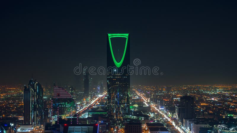 Arabia saudita paisaje riyadh en la torre nocturna riyadh reino central torre del reino ndash riyadh skyline burj almamlaka ndash