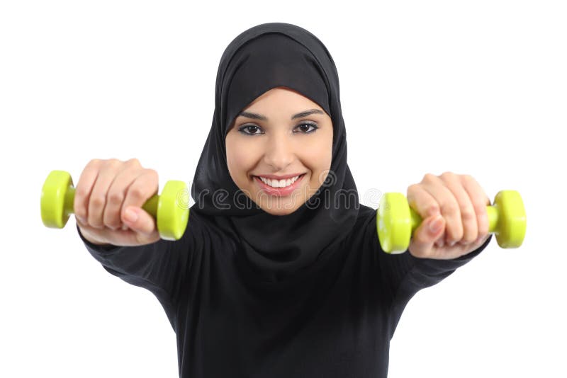 Arabische Frau, die Gewichtseignungskonzept tut