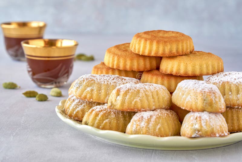 Arabische Süßigkeiten. Traditionelle Eid Maamoul Oder Grieß Mamoul
