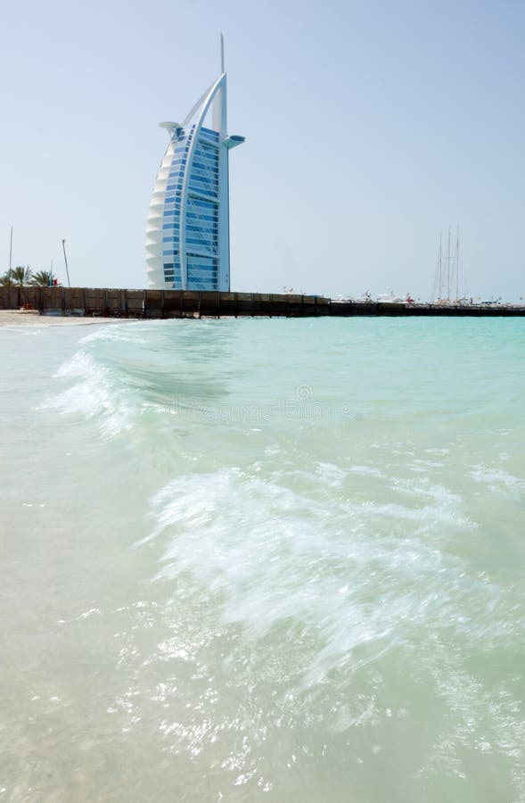 Arabisk Burj Al, Dubai royaltyfri bild Arabisk Burj Al, Dubai royaltyfri bild