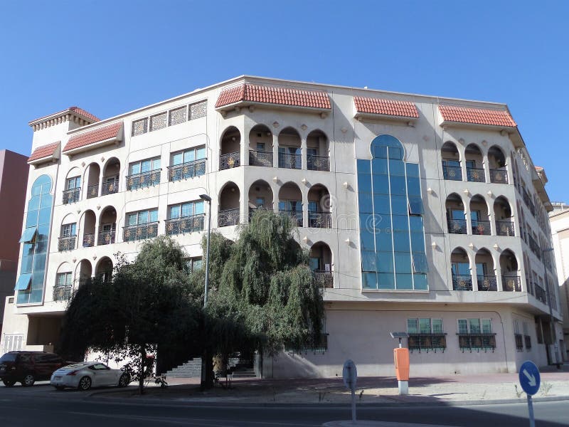 Arabisk stil i modern arkitektur Dubai royaltyfri fotografi Arabisk stil i modern arkitektur Dubai royaltyfri fotografi